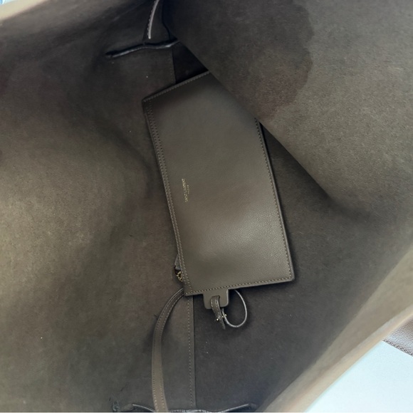 YSL/ Saint Laurent E/W leather tote - Picture 12 of 17